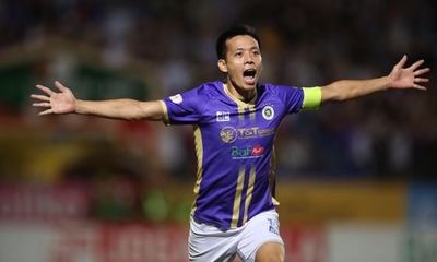 Văn Quyết gia hạn hợp đồng thêm 3 năm với Hà Nội FC