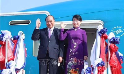 Chủ tịch nước Nguyễn Xuân Phúc lên đường thăm chính thức Thái Lan và dự Hội nghị APEC lần thứ 29