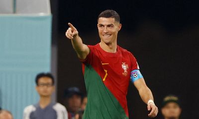 World Cup 2022: Ronaldo lập kỷ lục ở trận ra quân