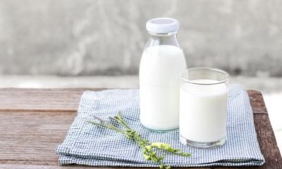 Sức khỏe “kêu cứu” nếu bạn mắc 7 sai lầm này khi uống sữa
