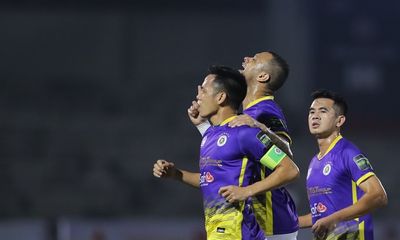 Hà Nội FC thắng ngược Hà Tĩnh 3-2, tạm chiếm ngôi đầu bảng V.League 2023