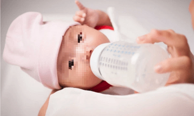 Sức khoẻ - Làm đẹp - Bé gái 2 tháng tuổi tử vong nghi do ngạt sữa, bố mẹ cần lưu ý gì?