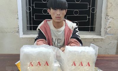 Điện Biên: Bắt giữ thanh niên 18 tuổi vận chuyển 2kg ma túy đá