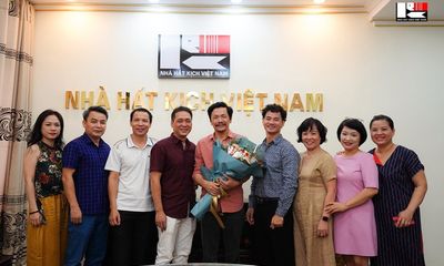 NSND Trung Anh về hưu, chia tay Nhà hát Kịch Việt Nam