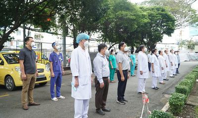 Đoàn y, bác sỹ TP.HCM lên đường hỗ trợ chống dịch tại Ninh Thuận, Cà Mau