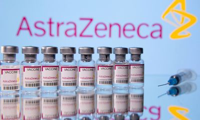 Hãng dược AstraZeneca báo lỗ 1,65 tỷ USD trong quý 3/2021
