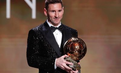 Lionel Messi giành Quả bóng vàng 2021