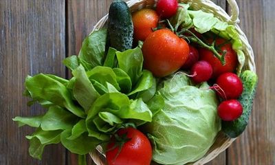 8 tác hại khi ăn quá nhiều rau xanh