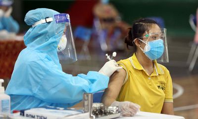 Việt Nam đã thực hiện tiêm hơn 2 triệu liều vaccine mũi 3 phòng COVID-19 