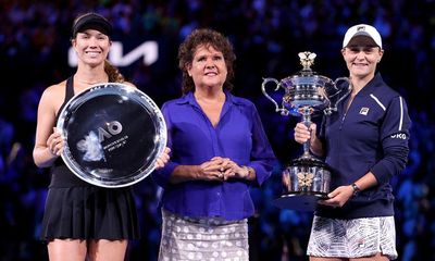 Ashleigh Barty đánh bại Danielle Collins, lần đầu vô địch Australian Open