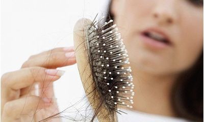 Làm thế nào để khắc phục chứng rụng tóc sau sinh?