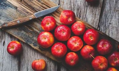 8 lợi ích tuyệt vời khi ăn táo vào buổi sáng