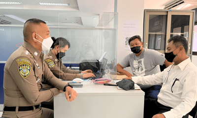 Cựu HLV U23 Thái Lan nhờ cảnh sát bảo vệ an toàn khỏi CĐV quá khích