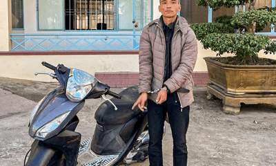 Nghệ An: Bắt đối tượng trộm xe máy của bệnh nhân rồi giấu trong nghĩa trang