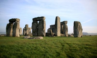 Vén màn bí mật của bãi đá cổ Stonehenge