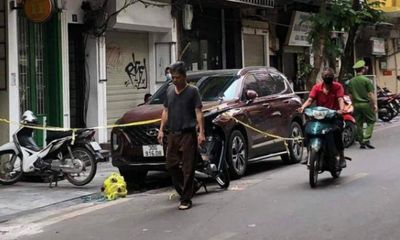 Hà Nội: Nghi vấn thanh niên cầm súng gây rối trên phố Hàng Bè