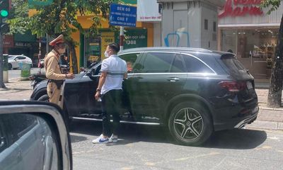 Thực hư thông tin cầu thủ Quang Hải bị CSGT dừng xe vì vượt đèn đỏ