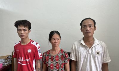 Chống người thi hành công vụ, 3 người trong 1 gia đình bị bắt tạm giam