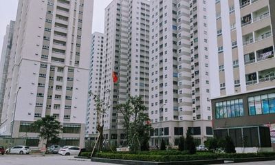 Vụ người đàn ông rơi từ tầng 16 chung cư xuống đất tử vong ở Hà Nội: Nhân chứng nói gì?