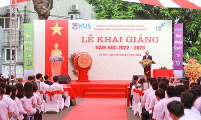 Chủ tịch nước Nguyễn Xuân Phúc: Cần quan tâm đổi mới mô hình trường chuyên, lớp chọn