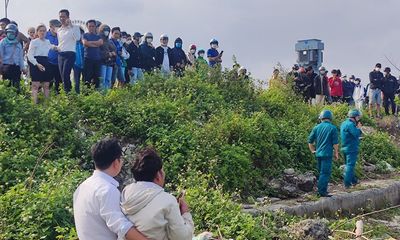 Đà Nẵng: Đang ngồi sau xe cha, nam thanh niên bất ngờ nhảy xuống cầu Tiên Sơn tự tử