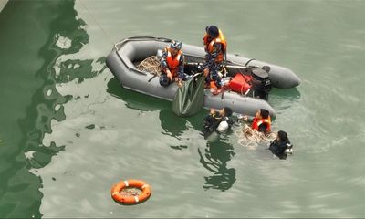 Vụ máy bay trực thăng chở 5 người rơi ở vịnh Hạ Long: Tìm thấy thi thể nạn nhân cuối cùng