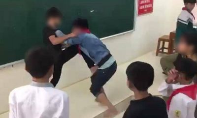 Xôn xao video nam sinh lớp 8 bị đánh hội đồng ở Hòa Bình