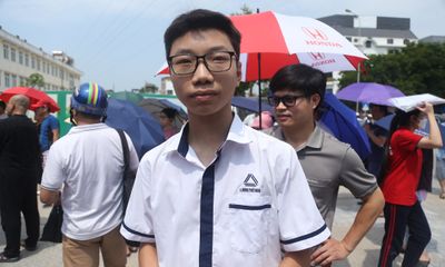 Kỳ thi vào lớp 10 tại Hà Nội: Kết thúc môn thi Ngữ Văn, thí sinh “thở phào” vì đề thi vừa sức