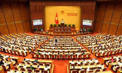 Ngày 26/7, Quốc hội thảo luận, biểu quyết thông qua Nghị quyết bầu Chủ tịch nước và Thủ tướng Chính phủ