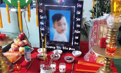 Vụ bé trai 18 tháng tuổi tử vong nghi bị bạo hành: Nghẹn ngào lời kể người cha