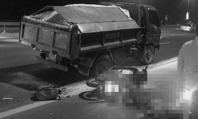 Thanh niên ngã văng xuống đường tử vong sau cú va chạm với ô tô tải trên cầu Nhật Tân