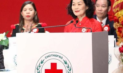 Bà Bùi Thị Hòa được bầu giữ chức Chủ tịch Hội Chữ thập đỏ Việt Nam lần thứ XI, nhiệm kỳ 2022-2027