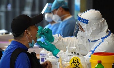 Trung Quốc: Số ca nhiễm COVID-19 vẫn tăng, Bắc Kinh siết chặt hạn chế đi lại