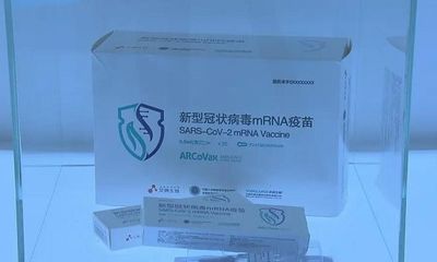 Trung Quốc bào chế vaccine mRNA ngừa COVID-19 đầu tiên, khoe tốt hơn hàng Mỹ và Đức