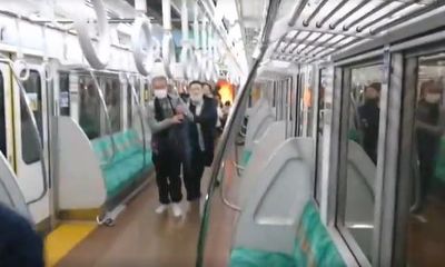 Vụ tấn công bằng dao trên tàu điện ngầm ở Tokyo: Hung thủ không nghĩ các hành khách có thể chạy thoát