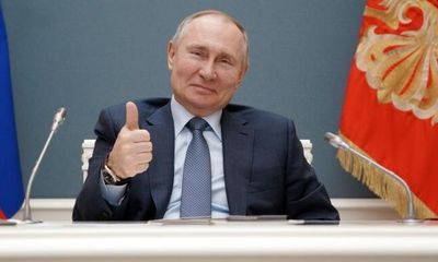 Điện Kremlin công bố tình trạng hậu thử nghiệm vaccine ngừa COVID-19 dạng xịt của ông Putin