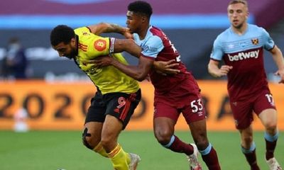 Nhận định Watford vs West Ham: Công làm thủ phá