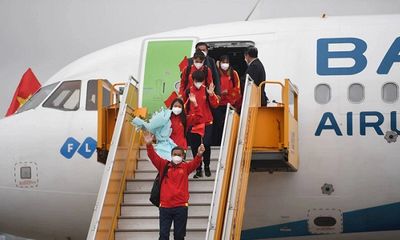 Đội tuyển nữ Việt Nam về nước, khép lại hành trình gần 60 ngày chinh phục giấc mơ World Cup