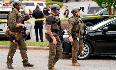 Mỹ : Xả súng tại trung tâm thương mại ở Bắc Carolina, 14 người bị thương