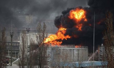 Nga dồn dập không kích thành phố cảng miền Nam Ukraine