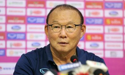 HLV Park Hang-seo: Đội tuyển Việt Nam còn lúng túng khi chơi 4 hậu vệ