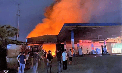 Hà Nội: Cháy lớn khu nhà xưởng gần cây xăng ở Quốc Oai