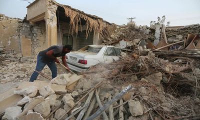 Động đất mạnh ở Iran: 2 người thiệt mạng, hơn 660 người bị thương