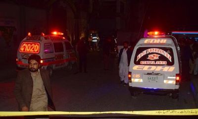 Đánh bom liều chết ở Pakistan, ít nhất 9 cảnh sát thiệt mạng