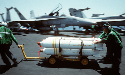 Ukraina đề nghị Mỹ cung cấp bom chùm MK-20 bị cấm?