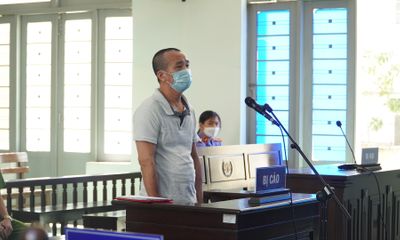 Bình Thuận: Xông vào cơ quan công quyền quậy phá, đối tượng lãnh án tù