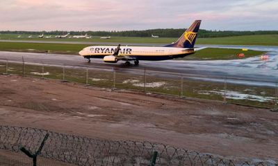 Vụ máy bay Ryanair hạ cánh xuống Belarus: Lời đe dọa đánh bom được gửi sau khi máy bay chuyển hướng