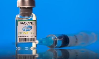 Pfizer: Có thể mất khoảng 100 ngày để phát triển vaccine mới chống biến thể 'né' vaccine