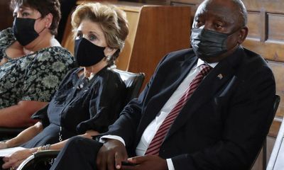 Tổng thống Nam Phi xác nhận mắc COVID-19, có triệu chứng nhẹ