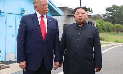 Tiết lộ món quà ông Trump tặng ông Kim Jong-un